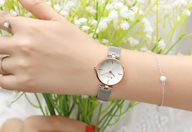 C-9038L Curren White Dial Silver golden Stainless Steel Chain Analog Quartz Women's Watch. - Timecheck