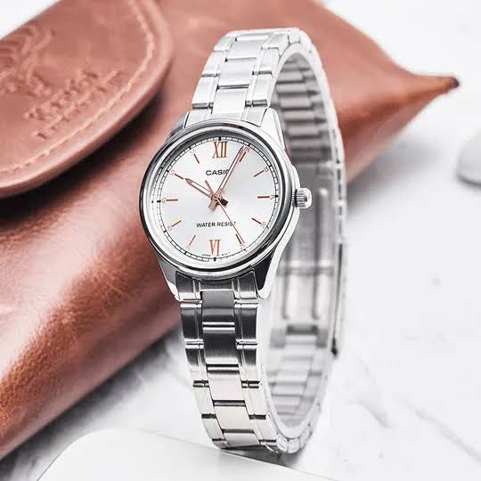 LTP-V005D-7B2UDF Casio White Dial Silver Stainless Steel Analog Quartz Women's Watch. - Timecheck