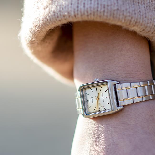 LTP-V007SG-9EUDF Casio Golden Dial Silver Golden Stainless Steel Chain Analog Quartz Women's Watch with box and bag - Timecheck