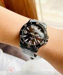 MTP-VD01B-5BVUDF Black Dial Stainless Steel Black Chain Analog Quartz Men's Watch. - Timecheck